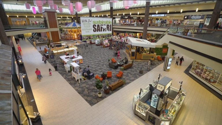Maplewood Mall hosts spring style present
