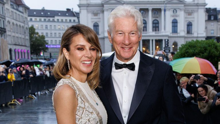Actor Richard Gere planning on returning to the US after a couple of years in Spain