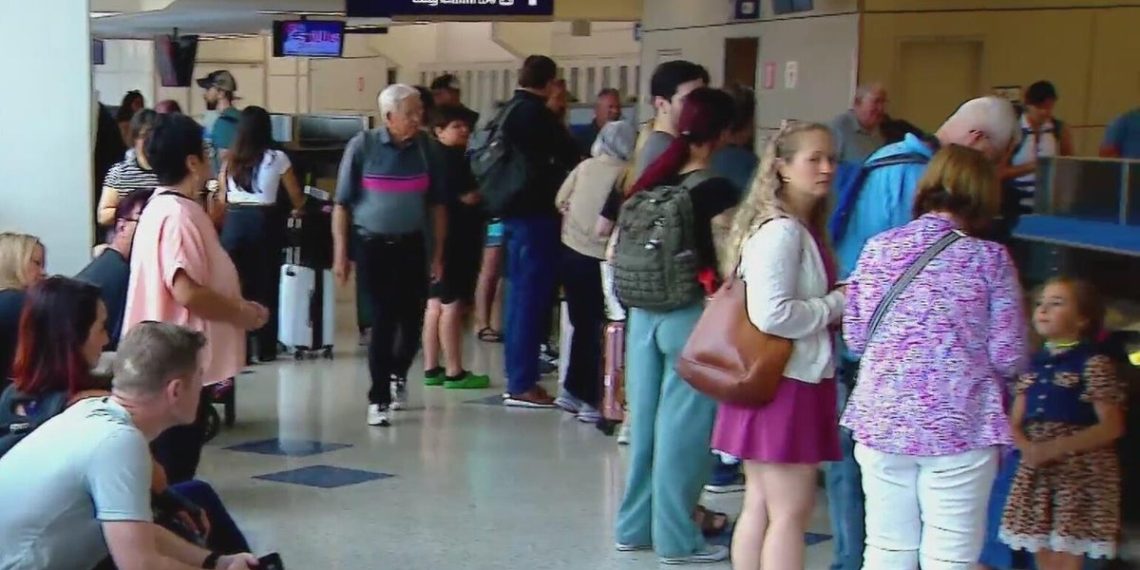 DFW vacationers endure delays amid vacation journey growth