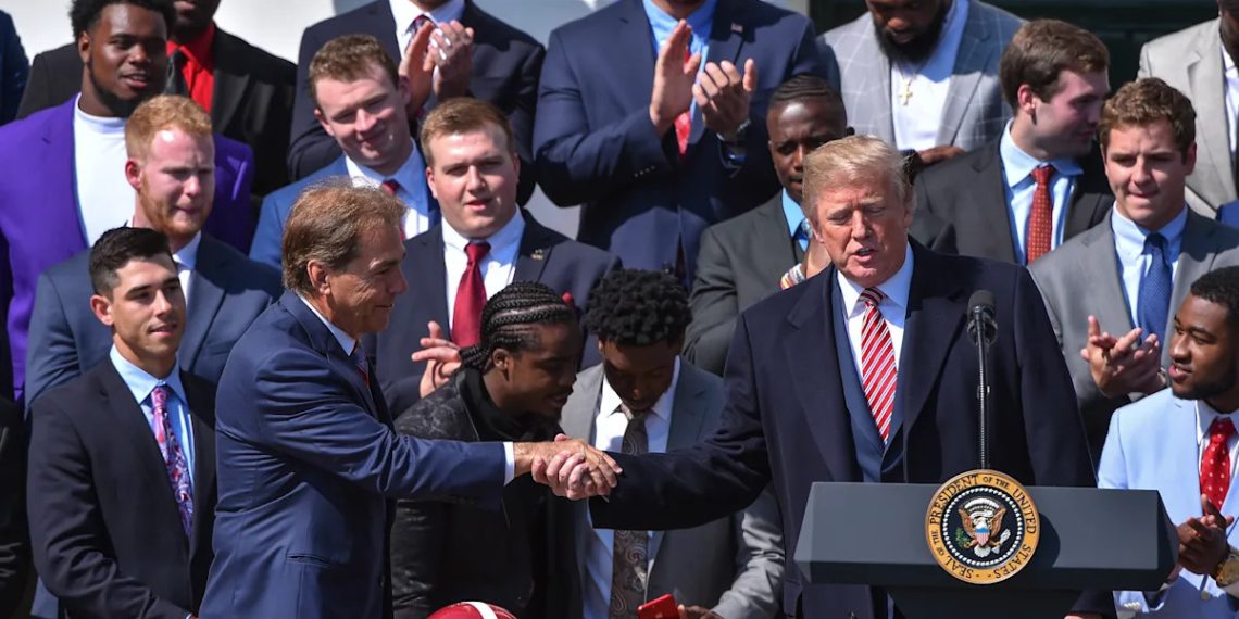 Sources: President Trump plans to create school sports activities commissions to deal with business issues in problem