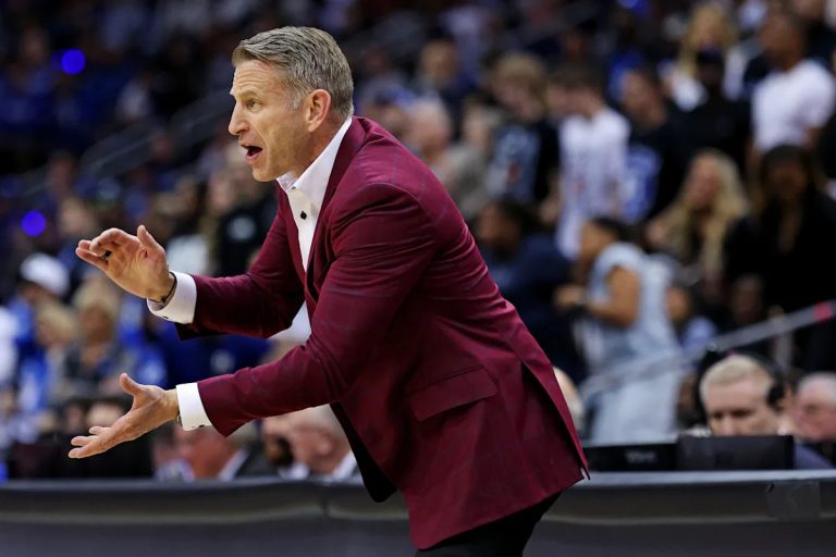 Report: Alabama, St. John’s basketball sequence ending at house and at house