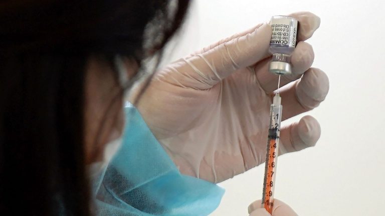 An infection knowledgeable reacts to FDA steerage on COVID-19 vaccine