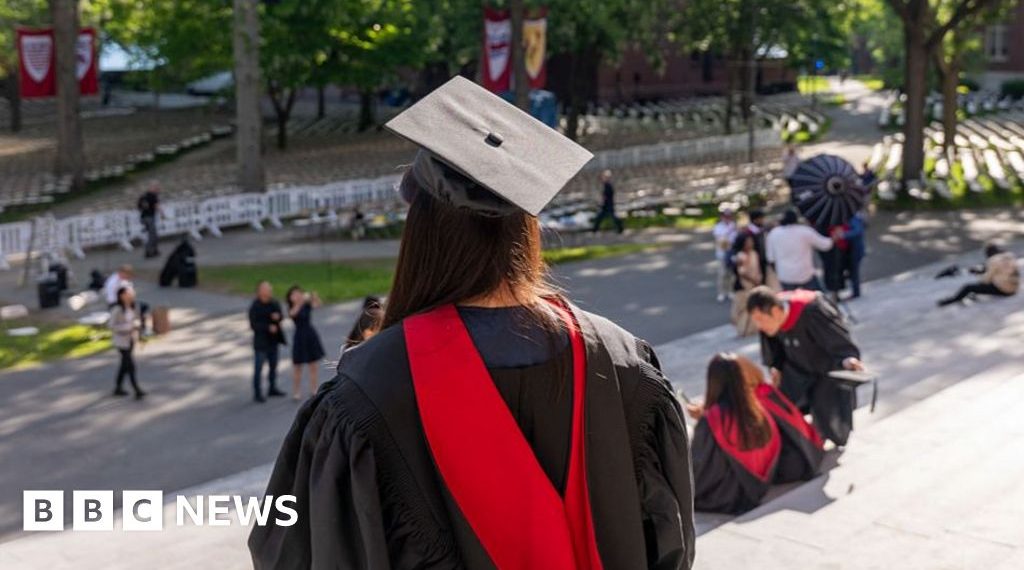 Trump administration, “aggressive” to “aggressively” revoke Visa Chinese language college students