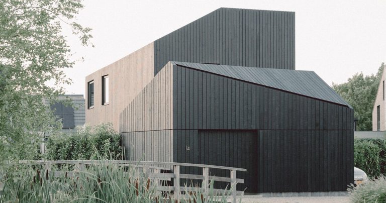 Clear roofs and objectives Body Studio Vincent Structure “Foxhole” from Vincent Structure