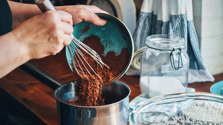 Selfmade vs processed meals: Are recipes from scratch really more healthy?