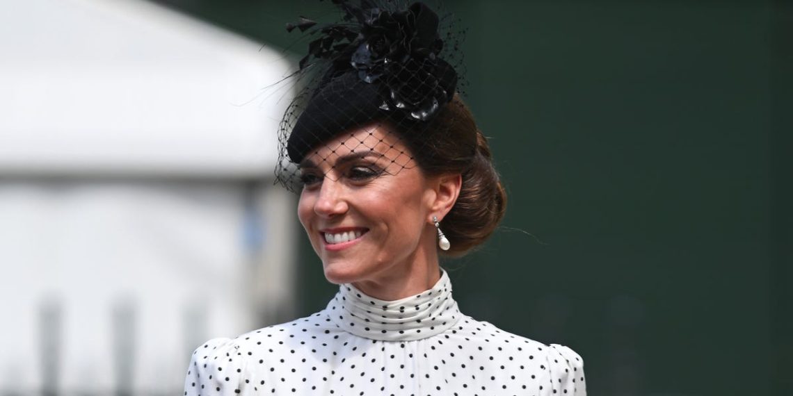 The Princess of Wales wore polka dots and roses for VE Day celebration