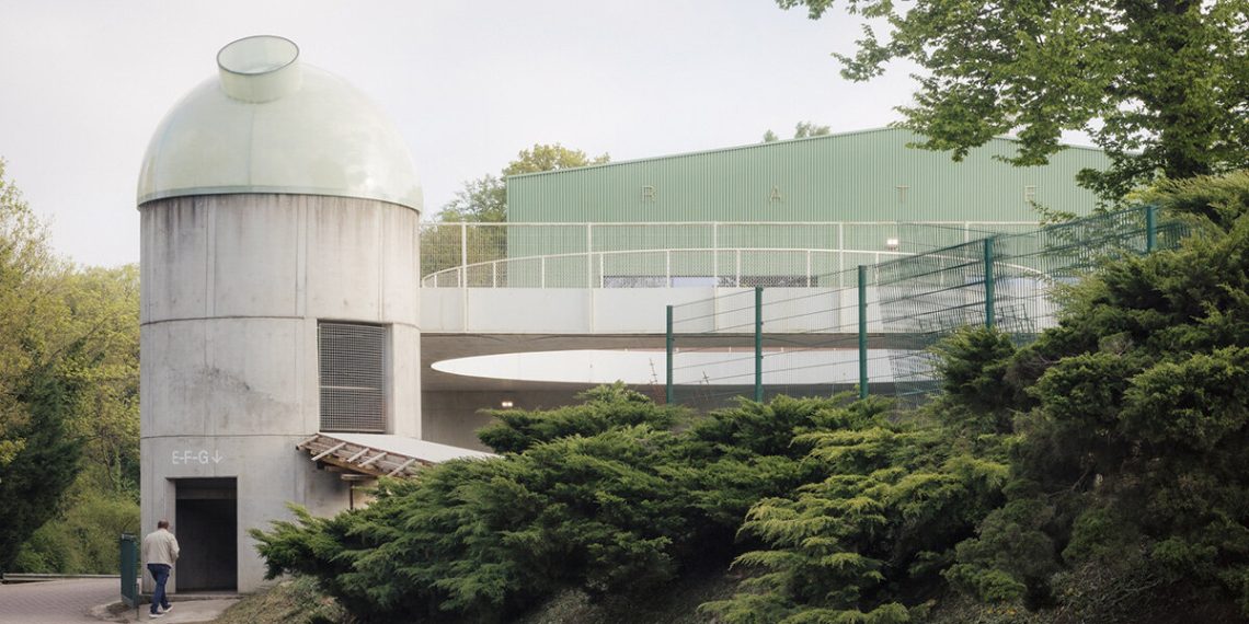 Tops Sports activities Heart Tops Heart with translucent dome in Belgium