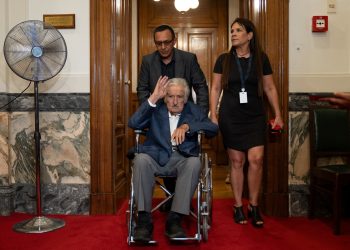 “It is difficult,” mentioned President Yamandú Orsi after visiting him, and “did not ask”