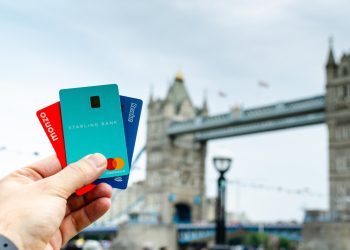 One in 5 shoppers and companies use an open financial institution, report finds