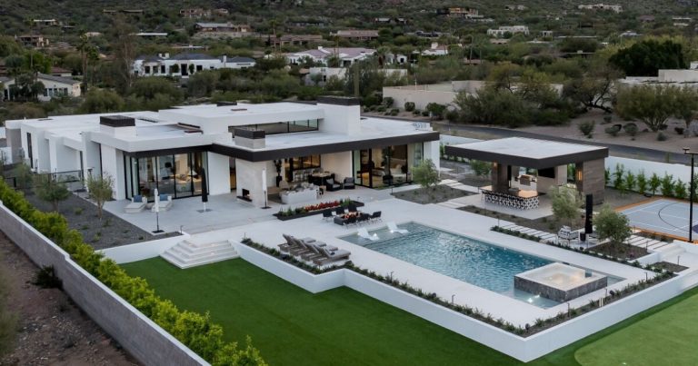 Ty Harrison’s home in Arizona is predicated on the Japanese rules of Zen minimalism