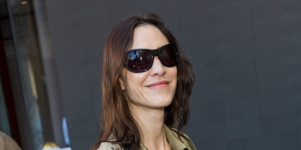 Alexa Chung caught to the golden styling rule all French girls comply with