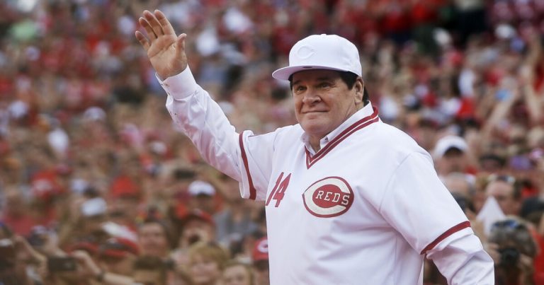 MLB reinstalls Pete Rose and Shoess Joe Jackson