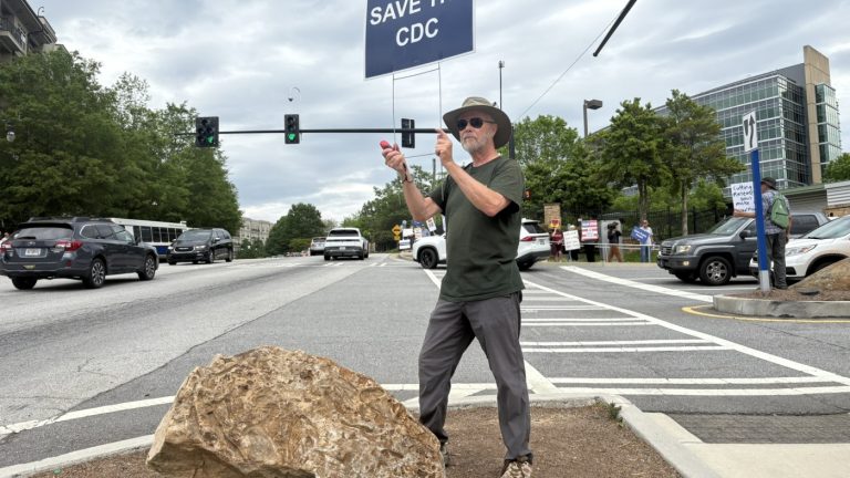 Former CDC employees warn of “a 5 alarm hearth” : Photographs