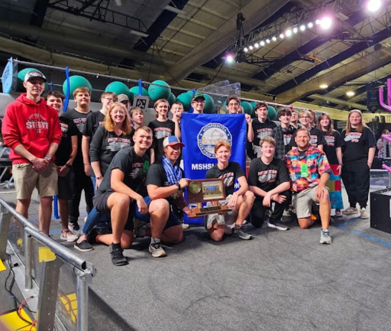 Pequot Lakes robotics workforce wins State – Brainerd dispatched