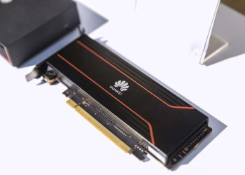 The US warns Huawei’s “anyplace” tokens.