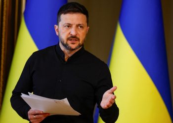 Volodimir Zelenski is planted towards Russia and says he’ll refuse to dialogue if he’s not with Vladimir Putin himself