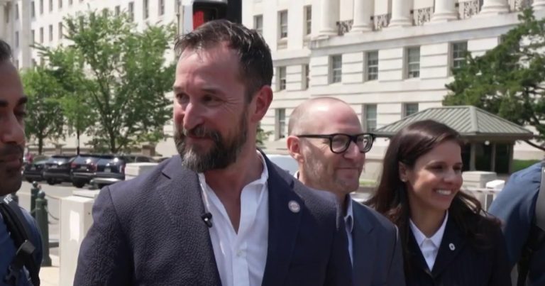 Noah Wyle pushes Congress to help well being care employees