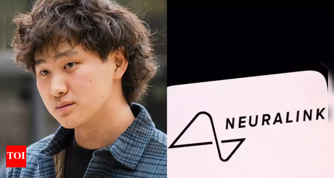 The founding father of AI scale, Alexandr Wang, says he’s ready for Elon Musk’s mind’s chips earlier than they’ve youngsters