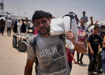 A lethal race for meals: Palestinians in Gaza danger harrowing journey day after day