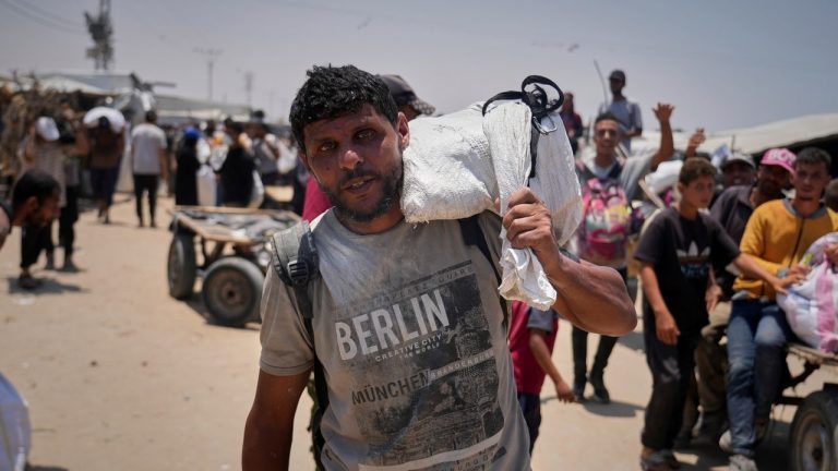 A lethal race for meals: Palestinians in Gaza danger harrowing journey day after day