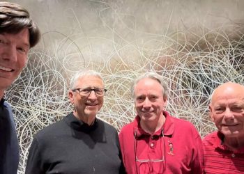 Invoice Gates meets the person who created software program as soon as thought of as one of many “biggest Microsoft enemy”