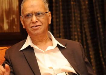 The founding father of Infosys, Narayana Mourthy, why does she see no distinction between administration and expertise graduates