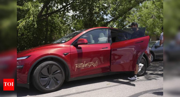Tesla launches the Robotaxi service in Texas; “Culminating a decade of exhausting work,” says CEO Elon Musk