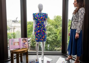 Clothes sale will probably be ‘largest Princess Diana public sale ever’