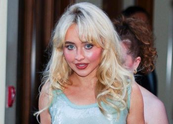 Sabrina Carpenter makes promise at Youngsters’ Alternative Awards after latest backlash over risque album cowl