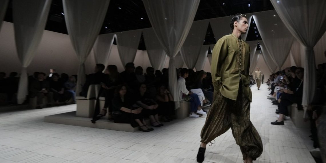 Armani’s international aesthetic shines in bohemian Emporio Armani present, although designer misses Milan bow