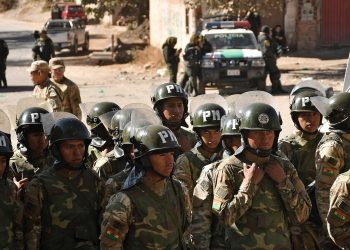 La Paz, remoted from road blocks, the followers of the previous President Evo Morales, who consists of his candidacy