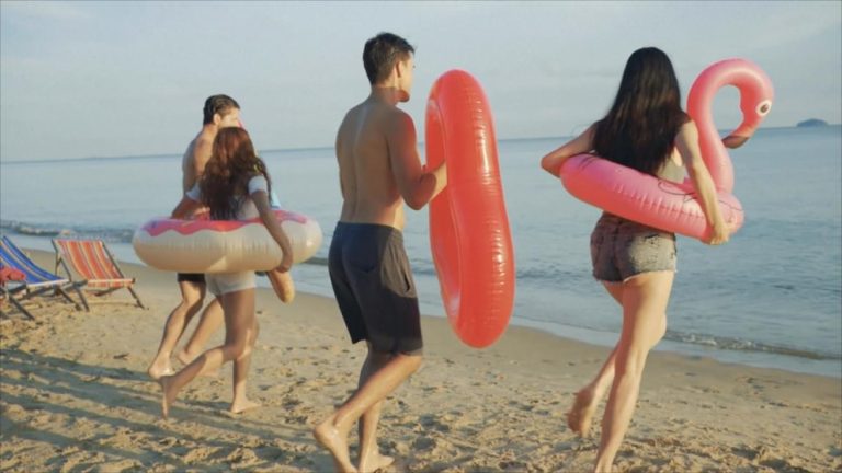 Video Household summer time journey plans – ABC Information
