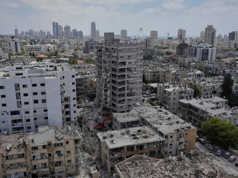 They search to repatriate Argentina who had been trapped in Israel in the midst of Iran’s assaults