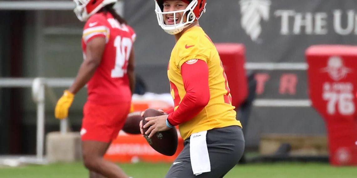 MINICAMPS Obligatory NFL: bosses, crows, rams, seahawks, all open giants