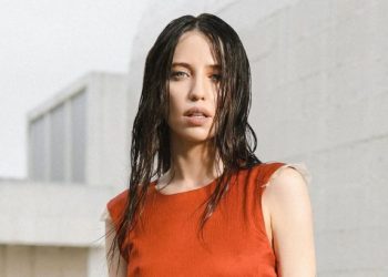 Trend tendencies 2025 – Nadya Dorofeeva confirmed easy methods to put on parachute pants, picture