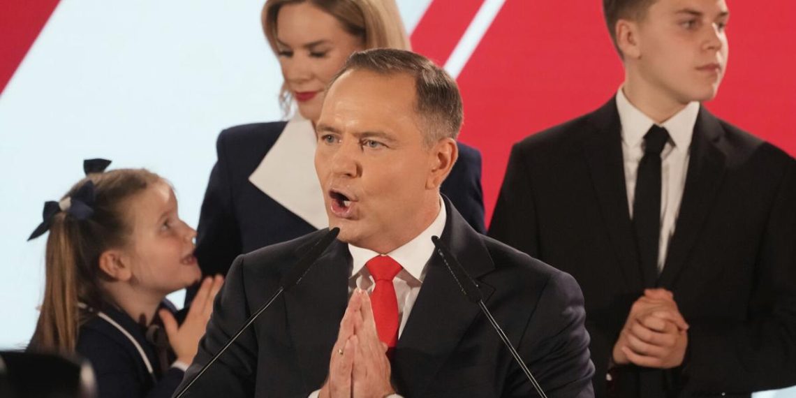 Conservative Karol Nawrocki wins the presidential race and shakes Polish politics | Worldwide