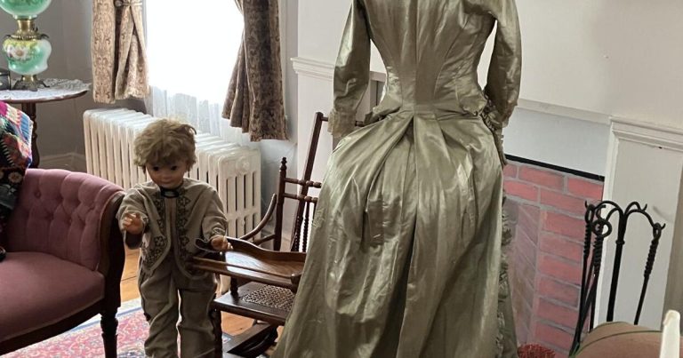 Parks-Bentley summer season exhibition highlights Victorian vogue – The Submit Star