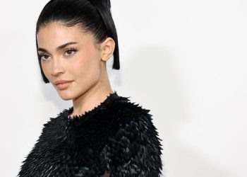 Is Kylie Jenner’s surgical procedure revelation a setback for magnificence requirements? | Life-style