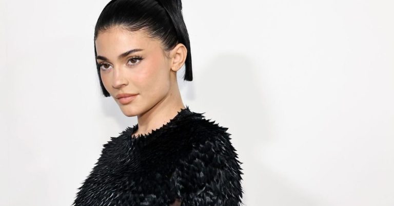 Is Kylie Jenner’s surgical procedure revelation a setback for magnificence requirements? | Life-style