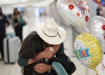 AP images: Trump’s new journey ban is put into power, and a few protests – Goskagit