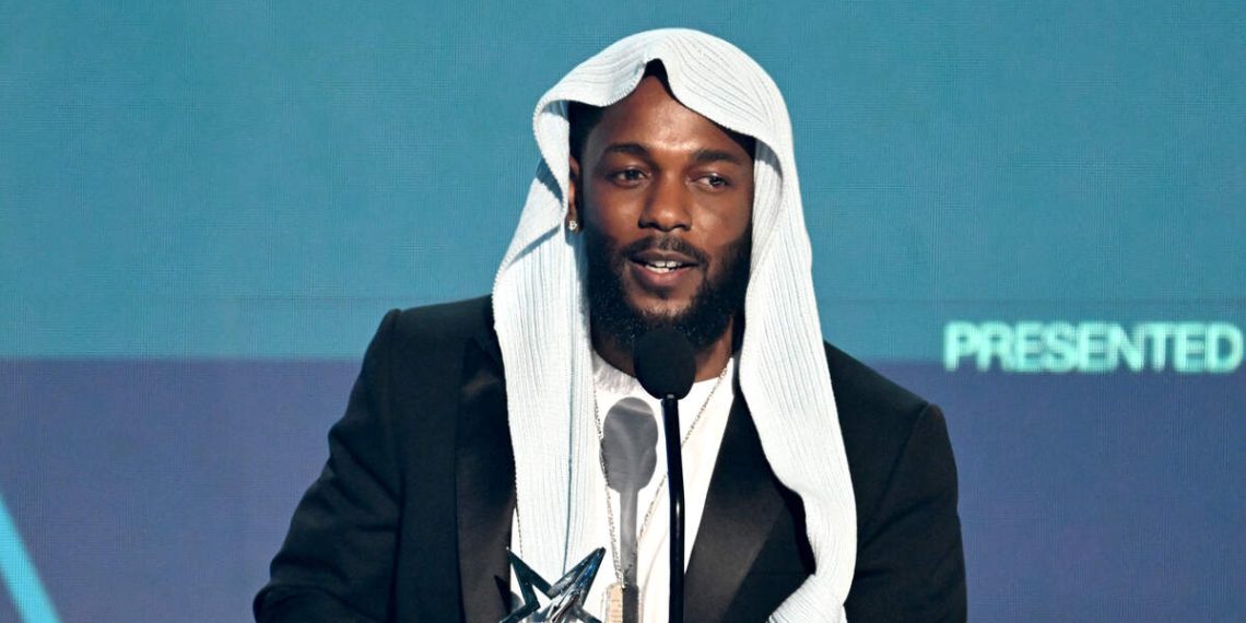 Younger Boy Joins Kendrick Lamar On Run Alongside Riverwalk In Viral Video