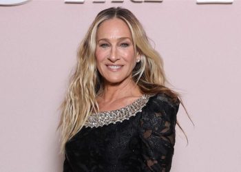 Sarah Jessica Parker Recollects ‘Sobbing’ Over ‘Imply’ Feedback About Her Seems to be