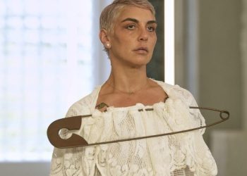 Simon Cracker creates a model uniform to focus on star upcycled clothes throughout Milan Style Week | Ap Life