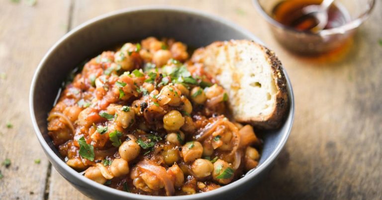 Meals-MilkStreet—Greek Braised Chickpeas – Goshen Information