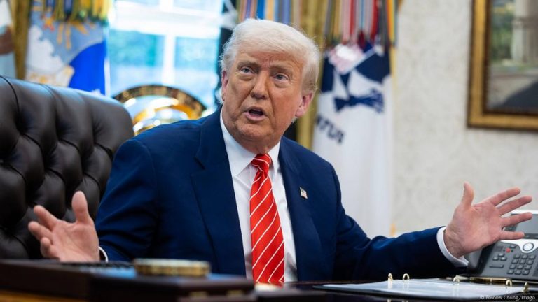 Trump proclaims full journey ban for 12 international locations – DW – 06/05/2025