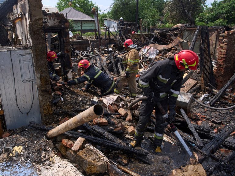 A Russian assault kills 5 individuals, together with a baby, a number of hours after the decision between Putin and Trump