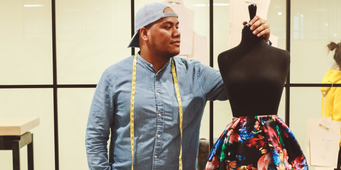 Sāmoan trend icon fatally shot at US peace rally