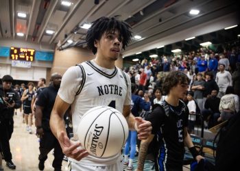 No. 1 Basketball recruit to school sends message to Large Group Information Information