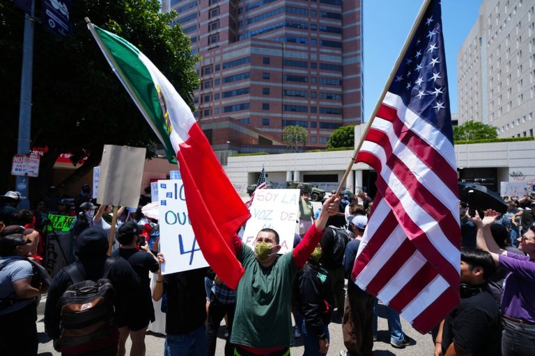 Direct Updates Protest: ‘Mass Arrest’ after a curfew begins whereas Trump Mulls sending troops to different cities