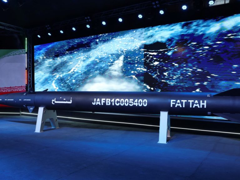 How are the Fattah 1 hyper-sound missiles that Iran began in opposition to Israel?